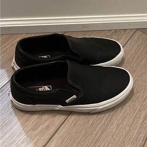 Vans Perf Leather Slip-On Shoe (women’s size 7)